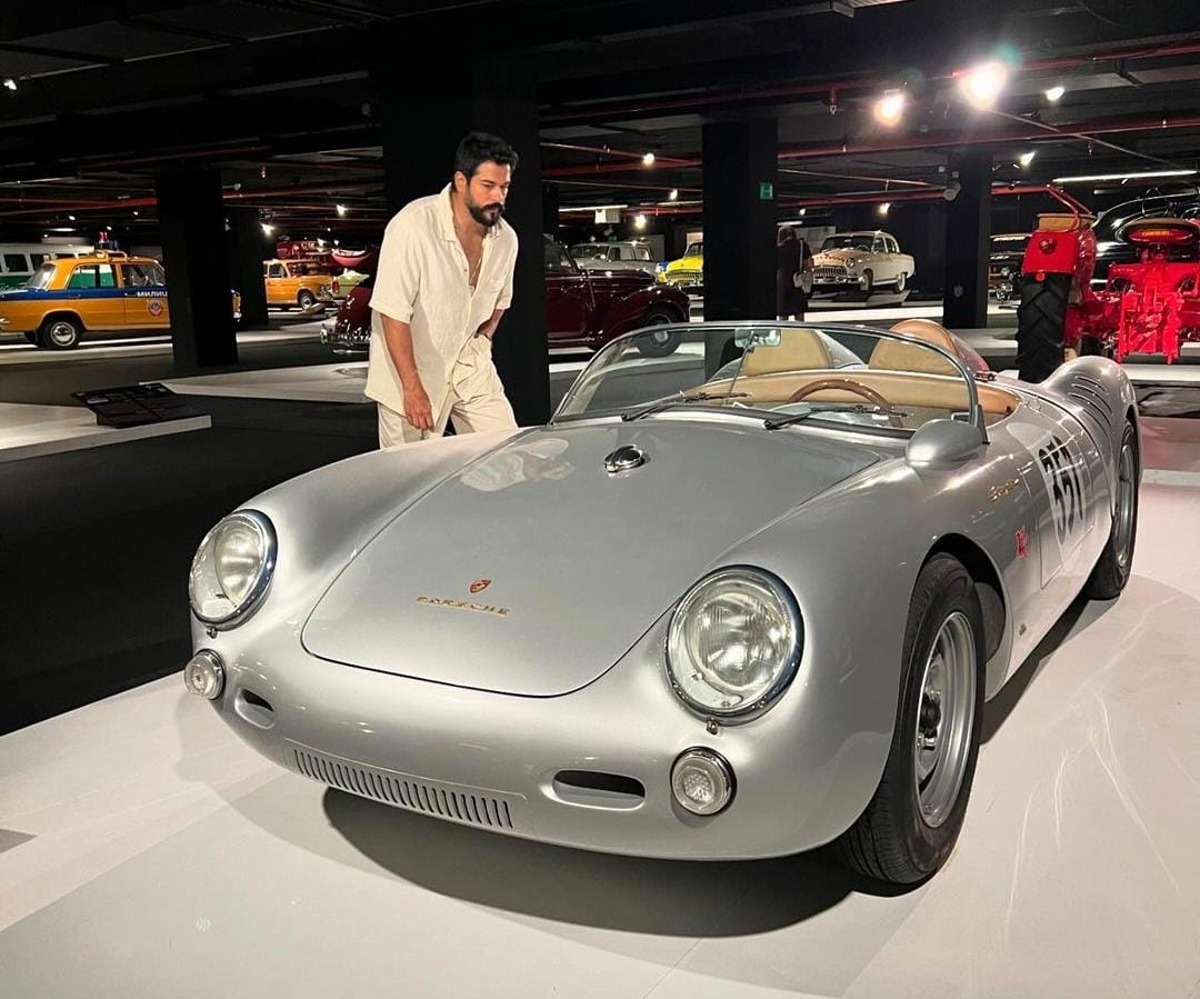 Burak Özçivit Bakıda - FOTOLAR