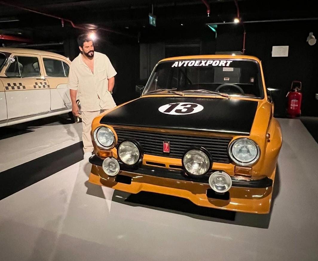 Burak Özçivit Bakıda - FOTOLAR