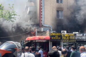 Bakıda dönərxanadakı yanğın söndürüldü - VİDEO