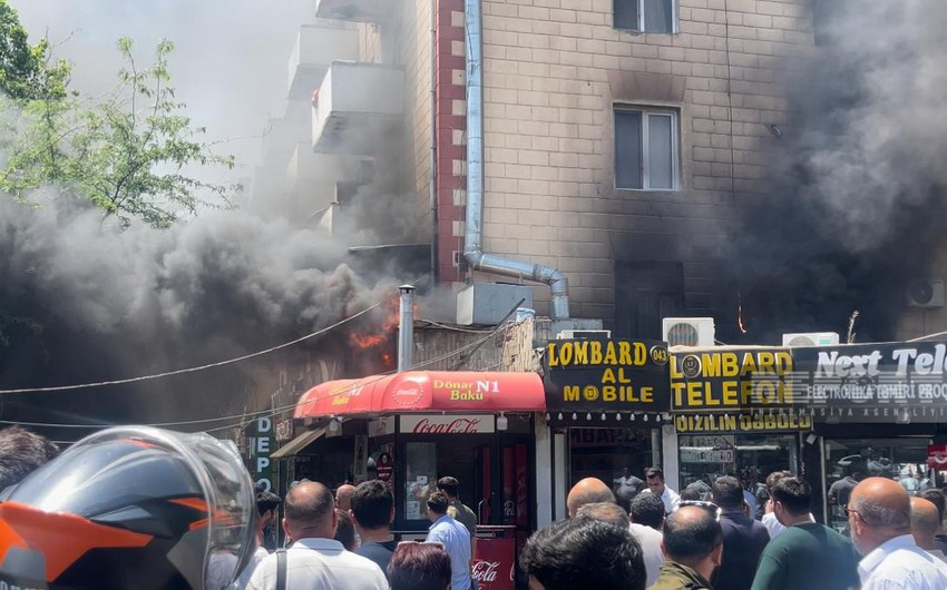 Bakıda dönərxanadakı yanğın söndürüldü - VİDEO