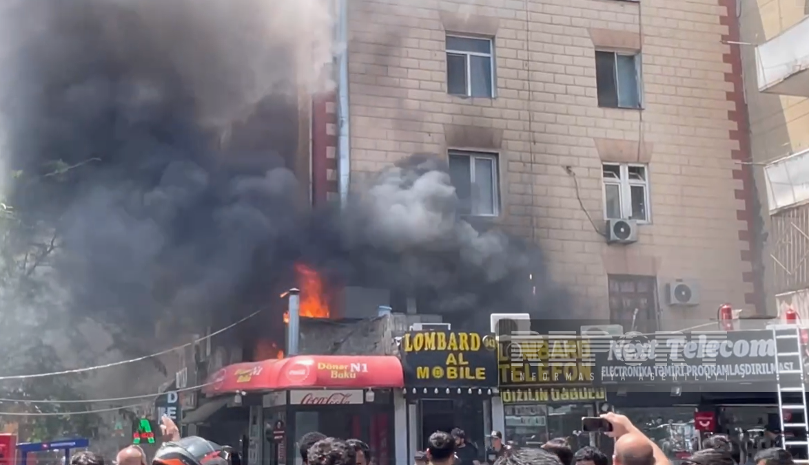 Bakıda dönərxanadakı yanğın söndürüldü - VİDEO