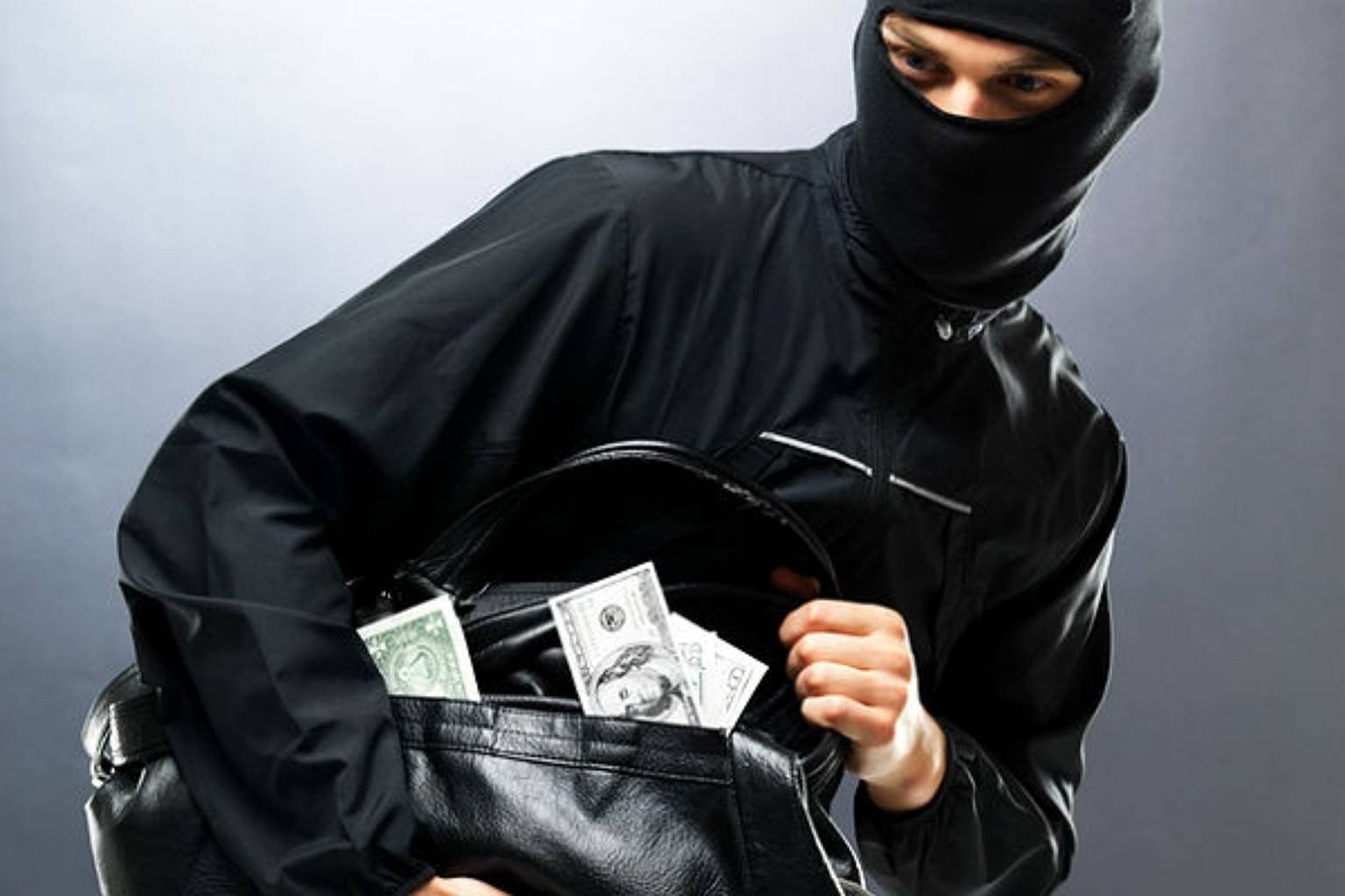 Bakıda marketlərə qənim kəsilənlər saxlanıldılar - VİDEO