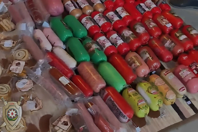 İnsan sağlamlığına təhlükə yaradan kolbasa və sosiska satmaq istədilər - Əməliyyatdan GÖRÜNTÜLƏR