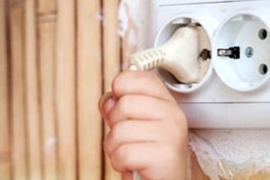 Beyləqanda faciə: azyaşlını cərəyan vurub öldürdü - DETALLAR