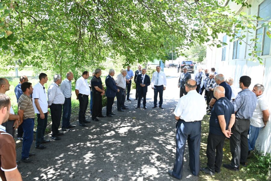 Vüqar Əhmədov Oğuzda vətəndaşları qəbul edib - FOTO