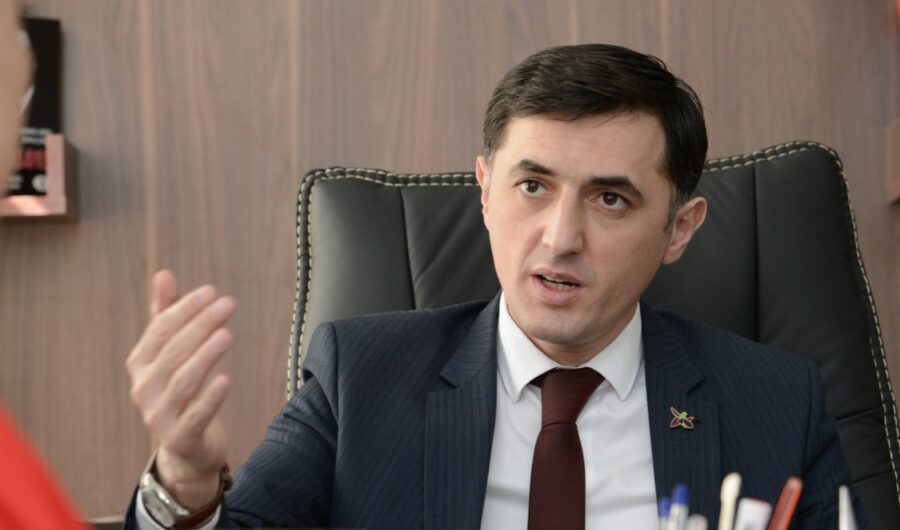 Tural Abbaslının YAP-çılara “gəlin, küçələrə çıxaq” təklifinə cavab gəldi