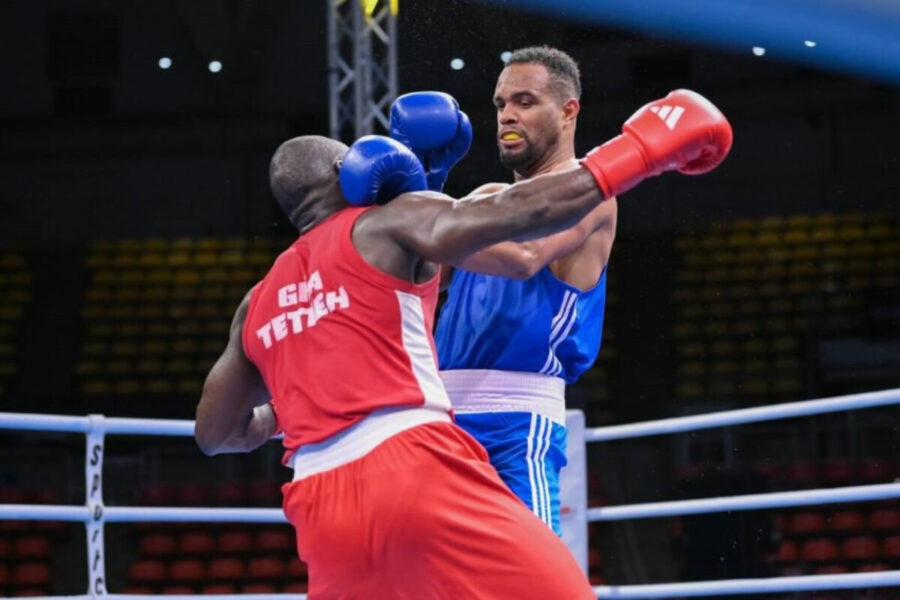 Azərbaycan boksçusu Parisdə növbəti mərhələyə yüksəldi