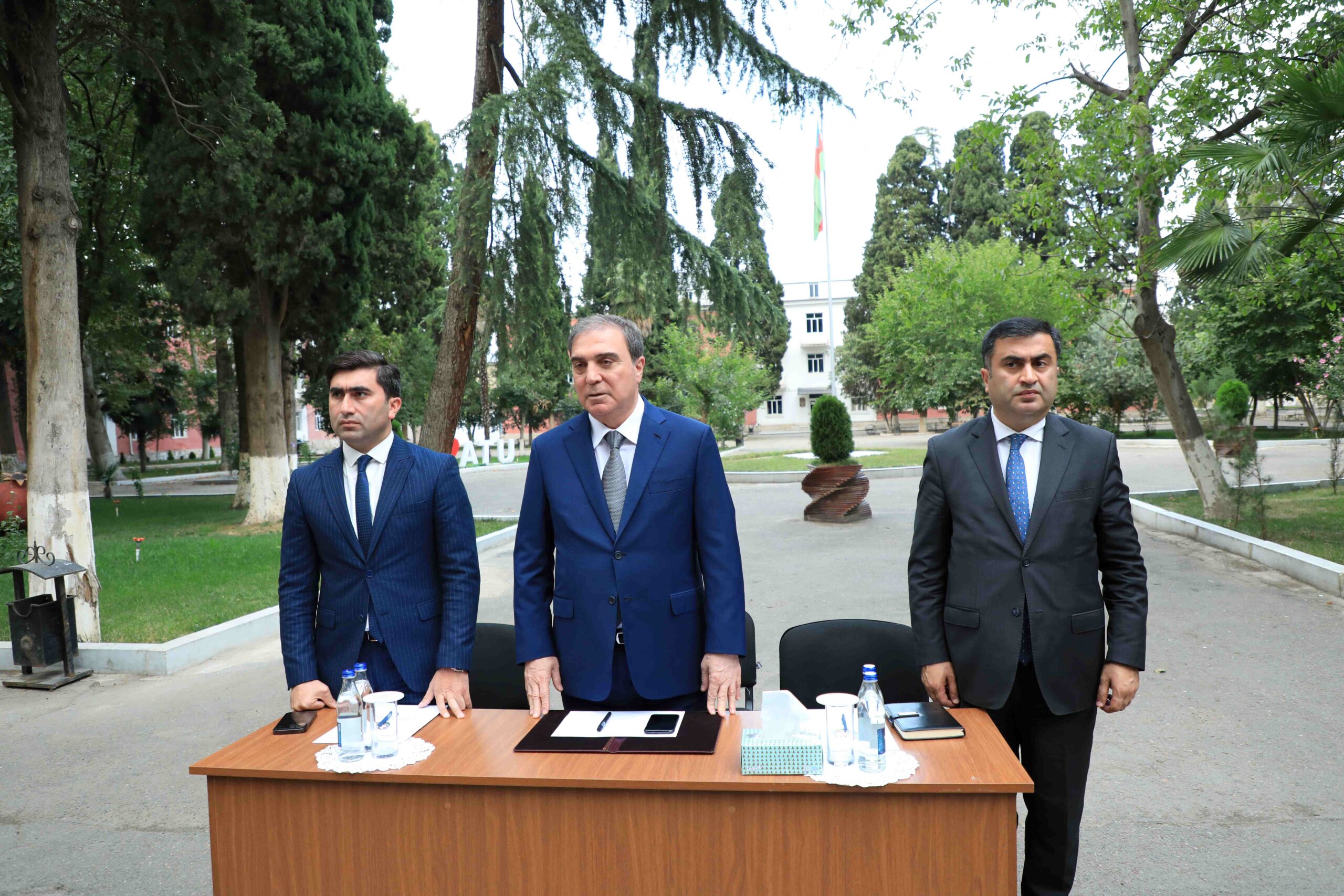 Niyazi Bayramov sakinlərin müraciətlərini dinlədi - FOTOLAR