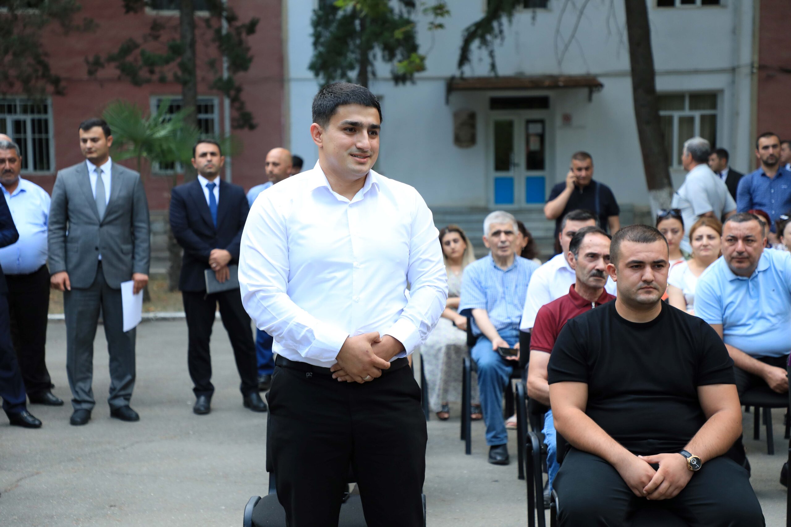 Niyazi Bayramov sakinlərin müraciətlərini dinlədi - FOTOLAR