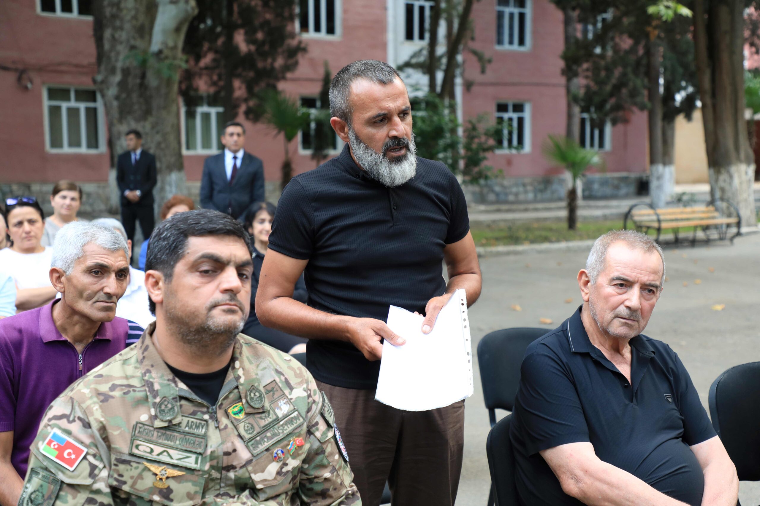 Niyazi Bayramov sakinlərin müraciətlərini dinlədi - FOTOLAR