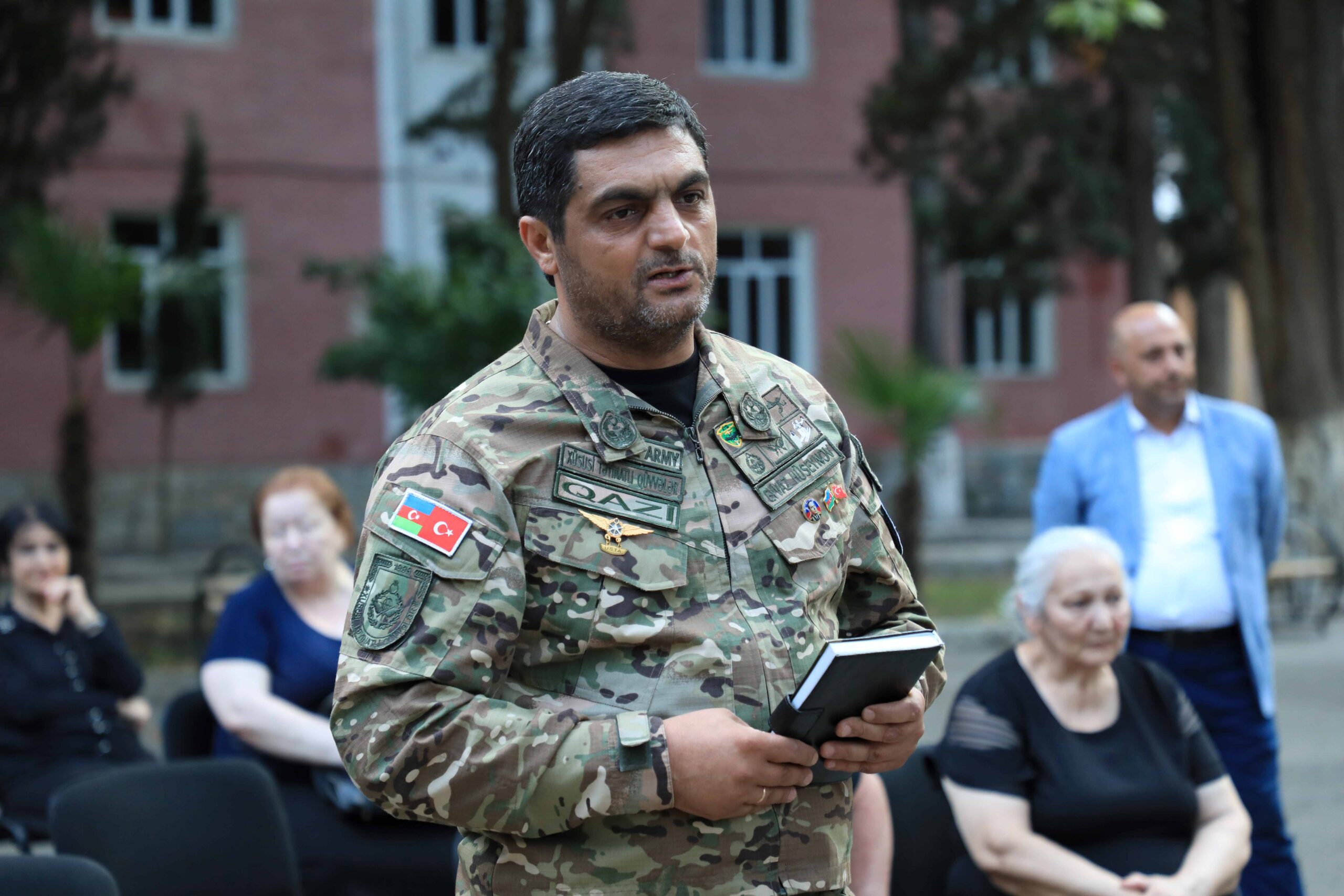 Niyazi Bayramov sakinlərin müraciətlərini dinlədi - FOTOLAR