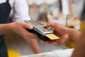 Ölkə üzrə pos-terminalların və ödəmə aparatlarının işində nasazlıq yaranıb