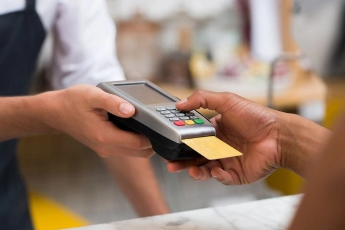 Ölkə üzrə pos-terminalların və ödəmə aparatlarının işində nasazlıq yaranıb