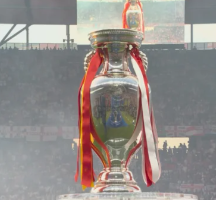 Çempionatın bağlanış mərasimindən FOTOLAR