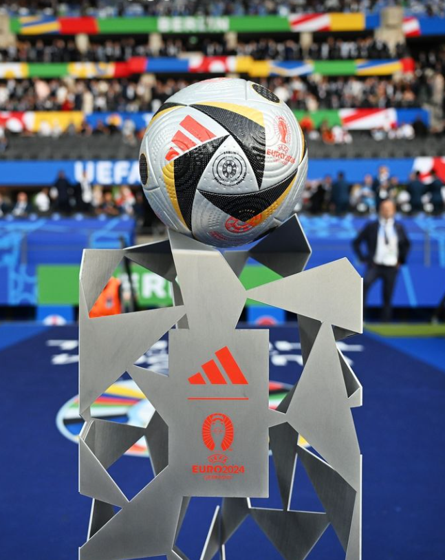 Çempionatın bağlanış mərasimindən FOTOLAR