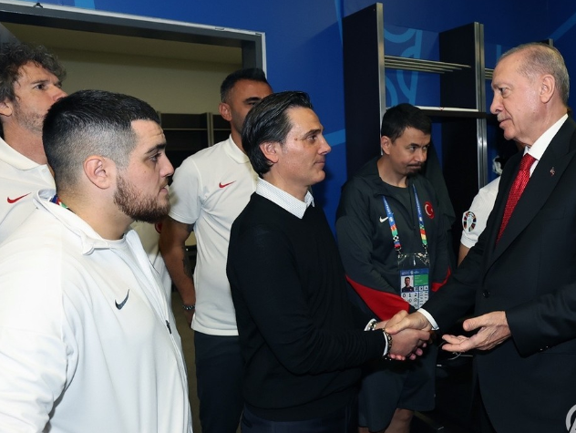 Ərdoğandan Türkiyə millisinə dəstək - FOTOLAR