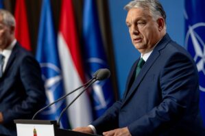 Orban NATO-nu “yıxdı-sürüdü”: “Alyans intihara gedir” 39 Orban NATO-nu “yıxdı-sürüdü”: “Alyans intihara gedir”