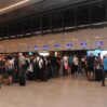 airport tourists crowd basabas turist aeroport turkiye turkey