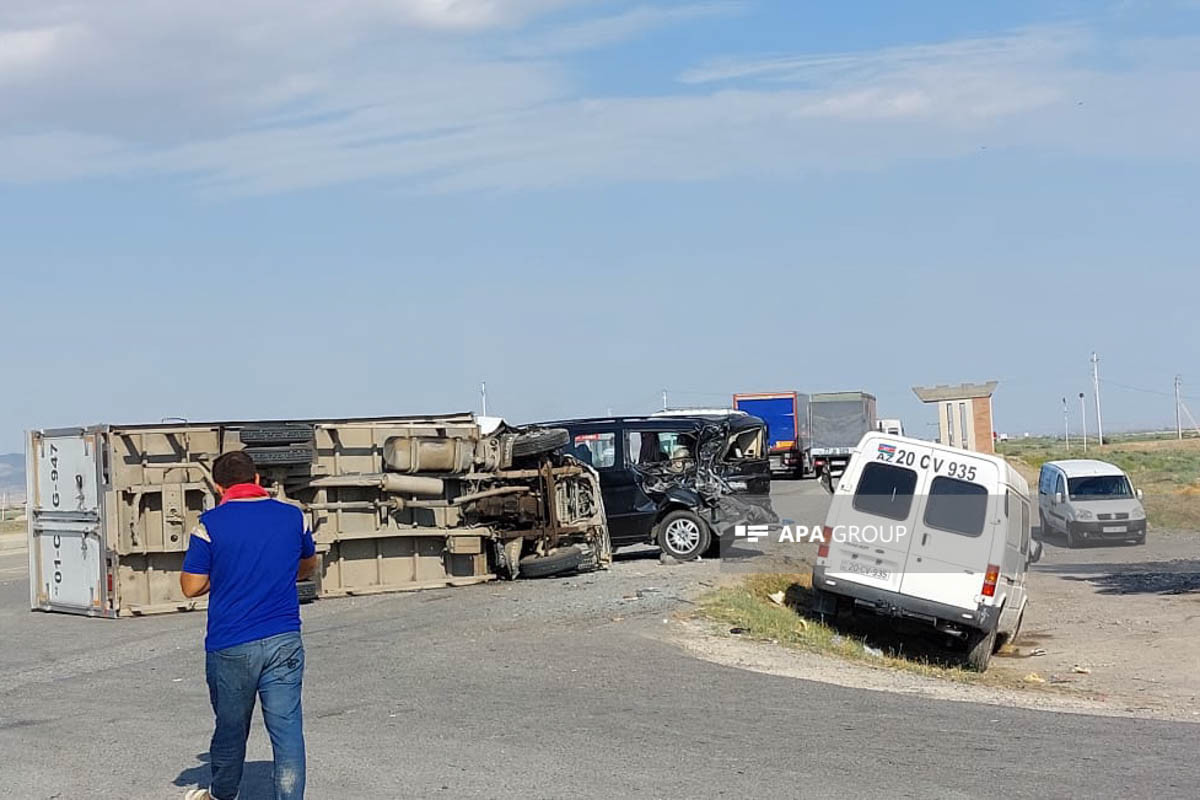 Bakı-Qazax yolunda ağır qəza: 12 yaralı var - FOTOLAR