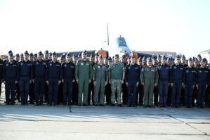 Baş Qərargah rəisi HHQ-nin döyüş fəaliyyətini yoxladı - FOTO