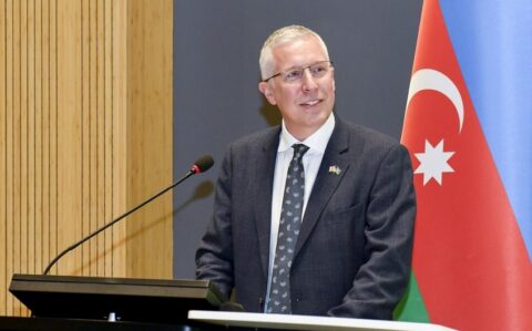 Son iş günüdür: ölkəni tərk edir – VİDEO