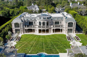 Sabiq erməni nazirin ABŞ-dakı malikanəsi müsadirə olundu