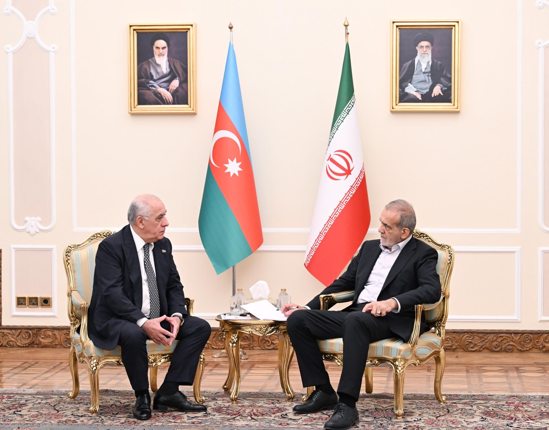 Əsədov Prezidentin məktubunu Pezeşkiana verdi - FOTOLAR