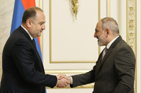 pasinyan cikovani