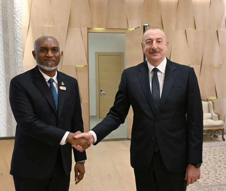 İlham Əliyev Maldiv prezidentini təbrik etdi - FOTOLAR