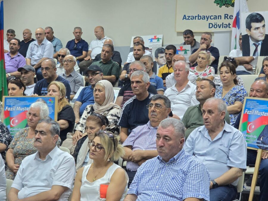 Fazil Mustafa seçicilərlə beşinci kütləvi görüşünü keçirdi - FOTO