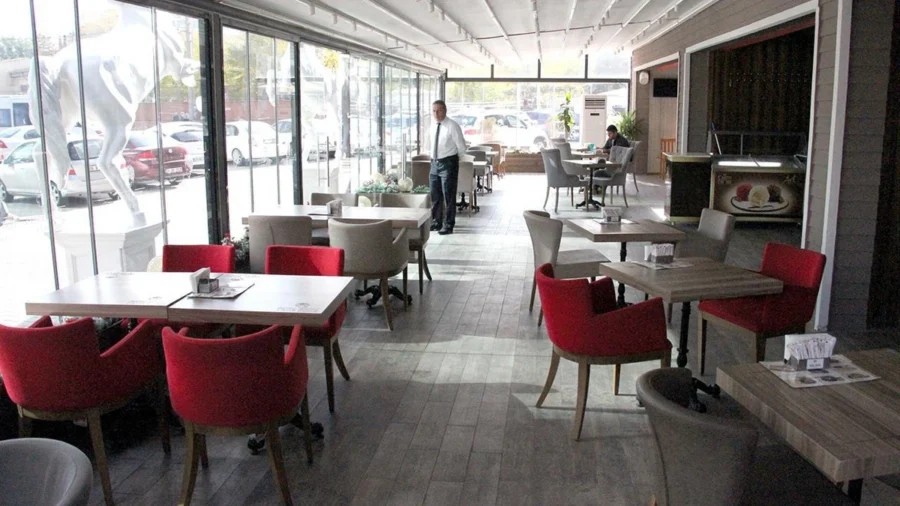 Kafe sahibi hesaba görə müştərini öldürdü 1 Kafe sahibi hesaba görə müştərini öldürdü