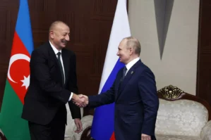 Putindən Bakıda rus dili açıqlaması