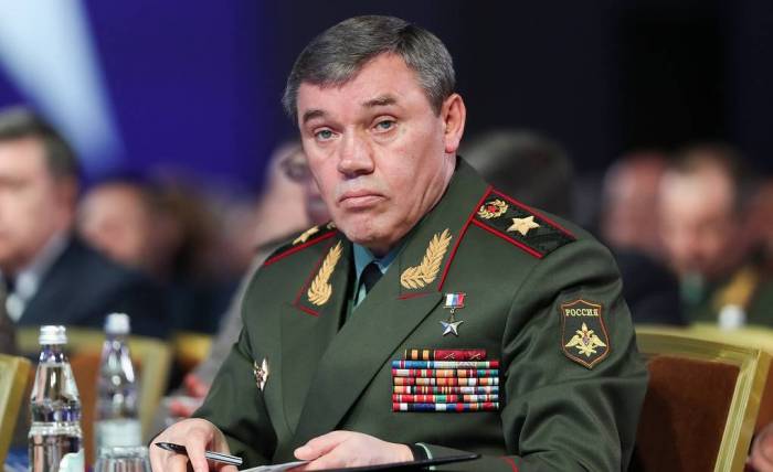 Kreml qarışdı: Gerasimov Kurska hücum olacağını bilirdi, amma...