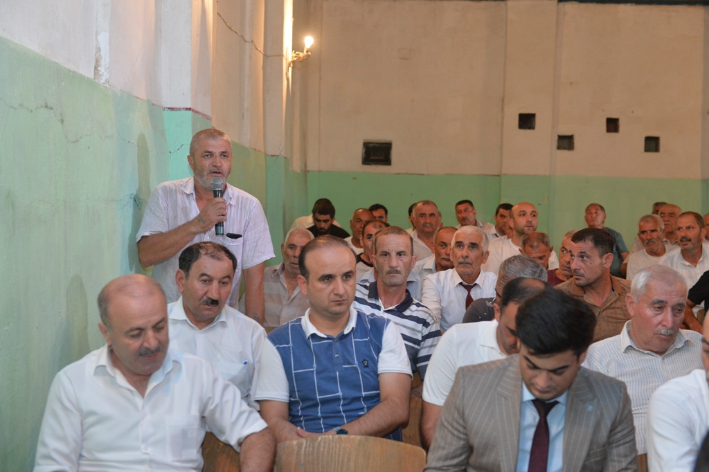 Qəsəbə sakinləri Taleh Qaraşovun səyyar görüşündən razı qaldılar - FOTOLAR