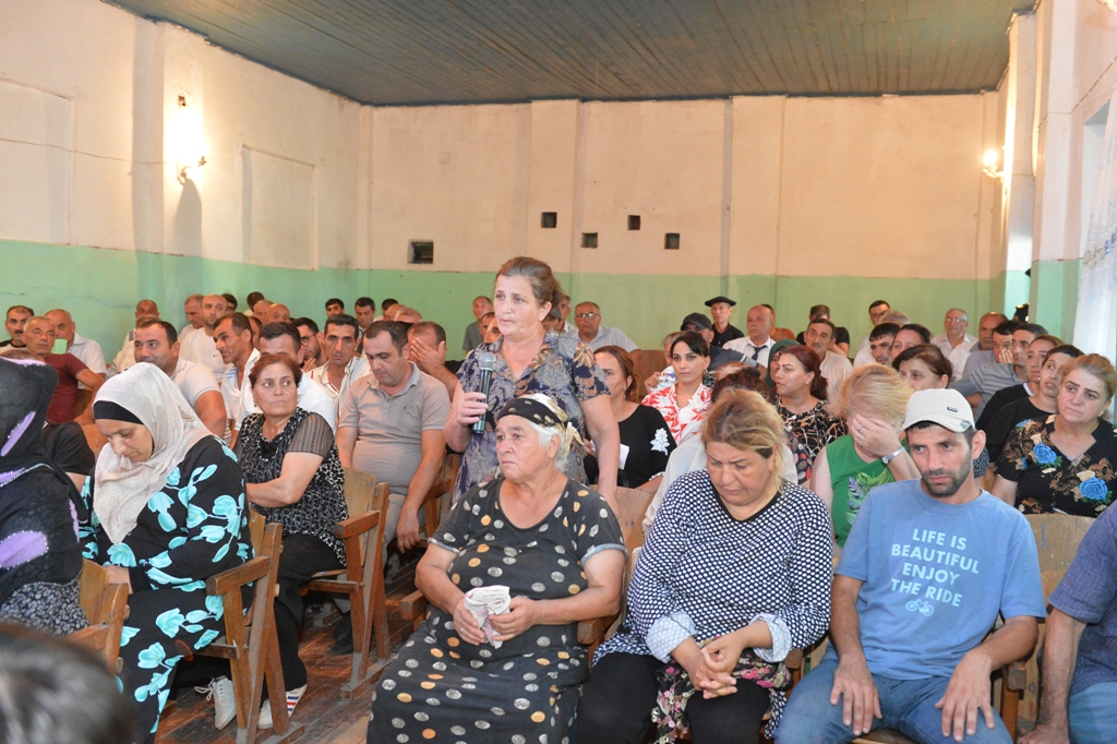 Qəsəbə sakinləri Taleh Qaraşovun səyyar görüşündən razı qaldılar - FOTOLAR