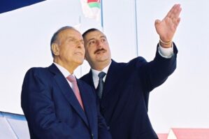 O, Heydər Əliyevin oğludur: tamamilə fərqlidir! - Camalyan