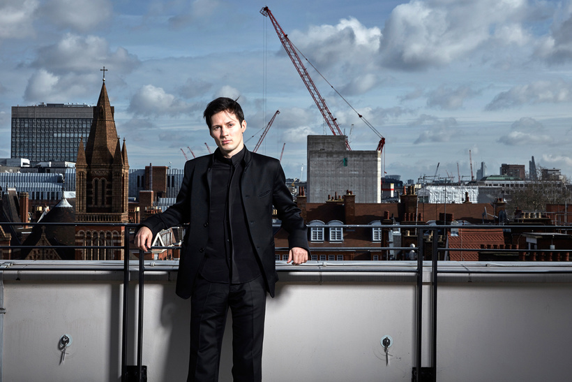 Durovun Bakıda çəkilmiş görüntüsü yayıldı: yanındakı qadın… - FOTO