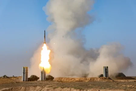 S 400 01 900x600 1