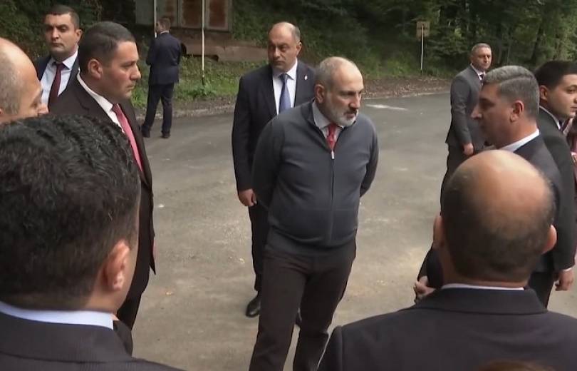 Paşinyan sərhədimizə gəldi: "Ciddi problemlər var" - FOTO