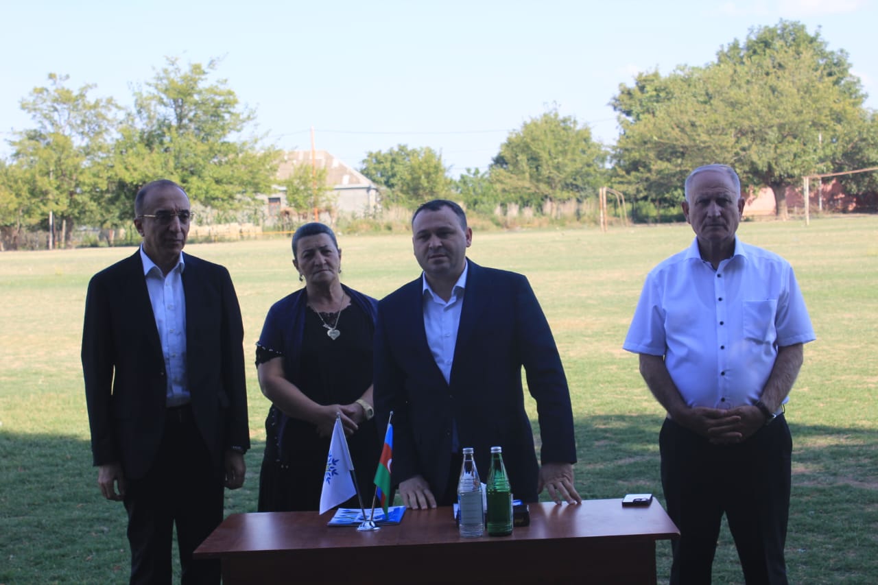 Nizami Səfərov növbəti dəfə seçicilərlə görüşdü - FOTOLAR 8 Nizami Səfərov növbəti dəfə seçicilərlə görüşdü - FOTOLAR