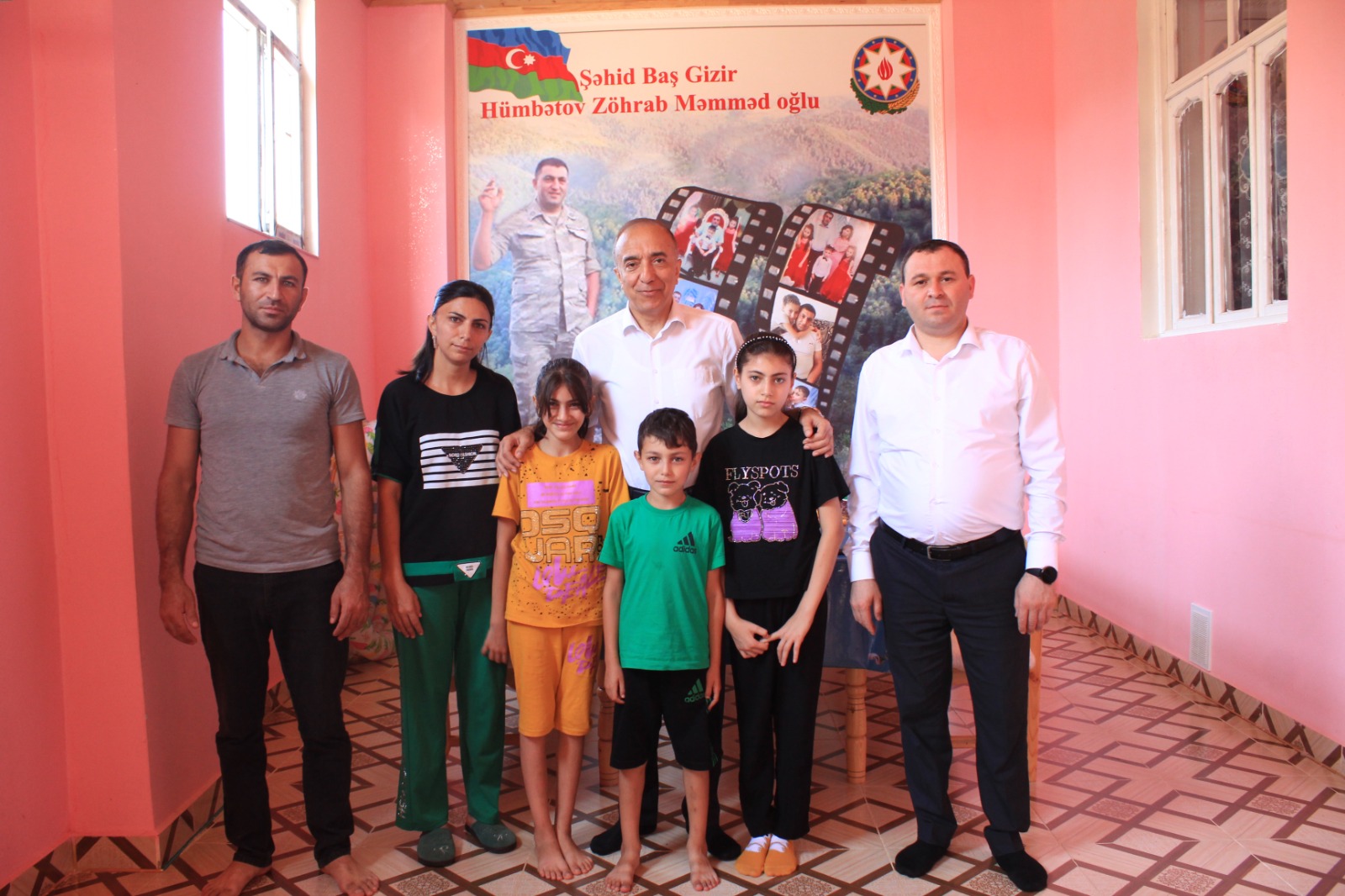 Nizami Səfərov şəhid ailələrini ziyarət etdi - FOTOLAR