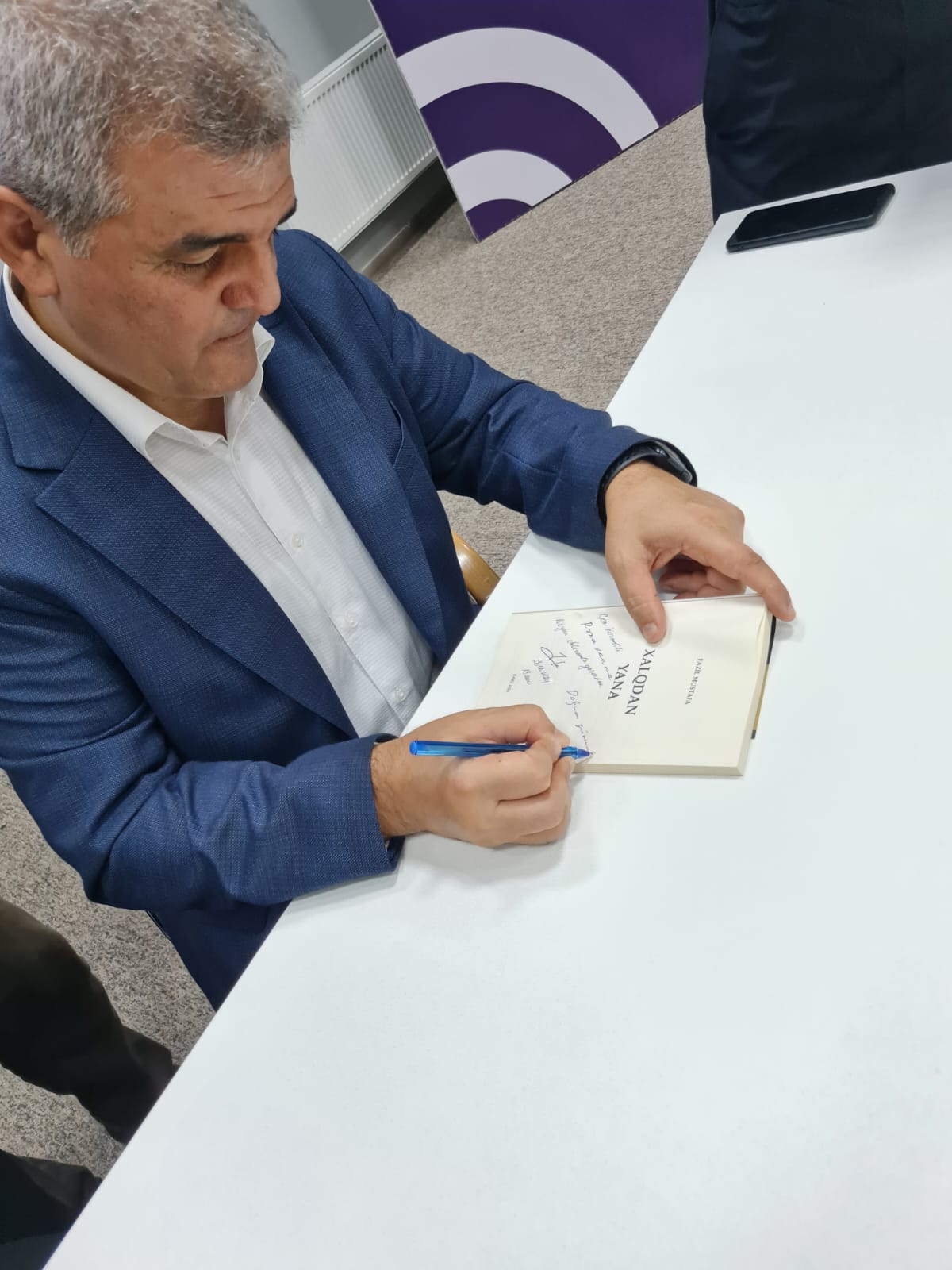 Fazil Mustafadan onuncu möhtəşəm görüş - FOTOLAR