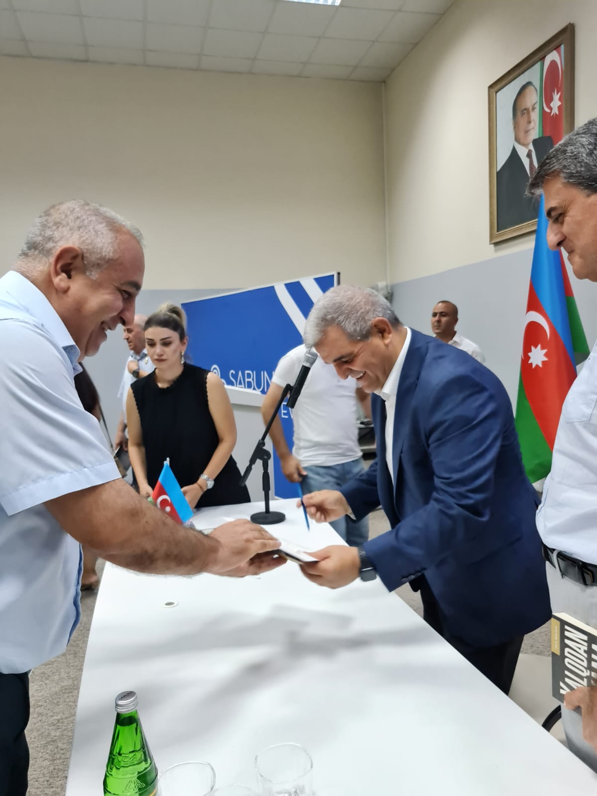 Fazil Mustafadan onuncu möhtəşəm görüş - FOTOLAR