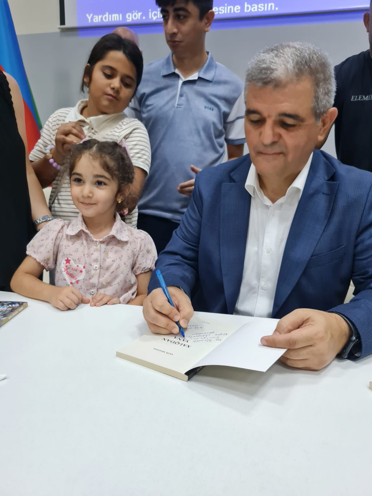 Fazil Mustafadan onuncu möhtəşəm görüş - FOTOLAR