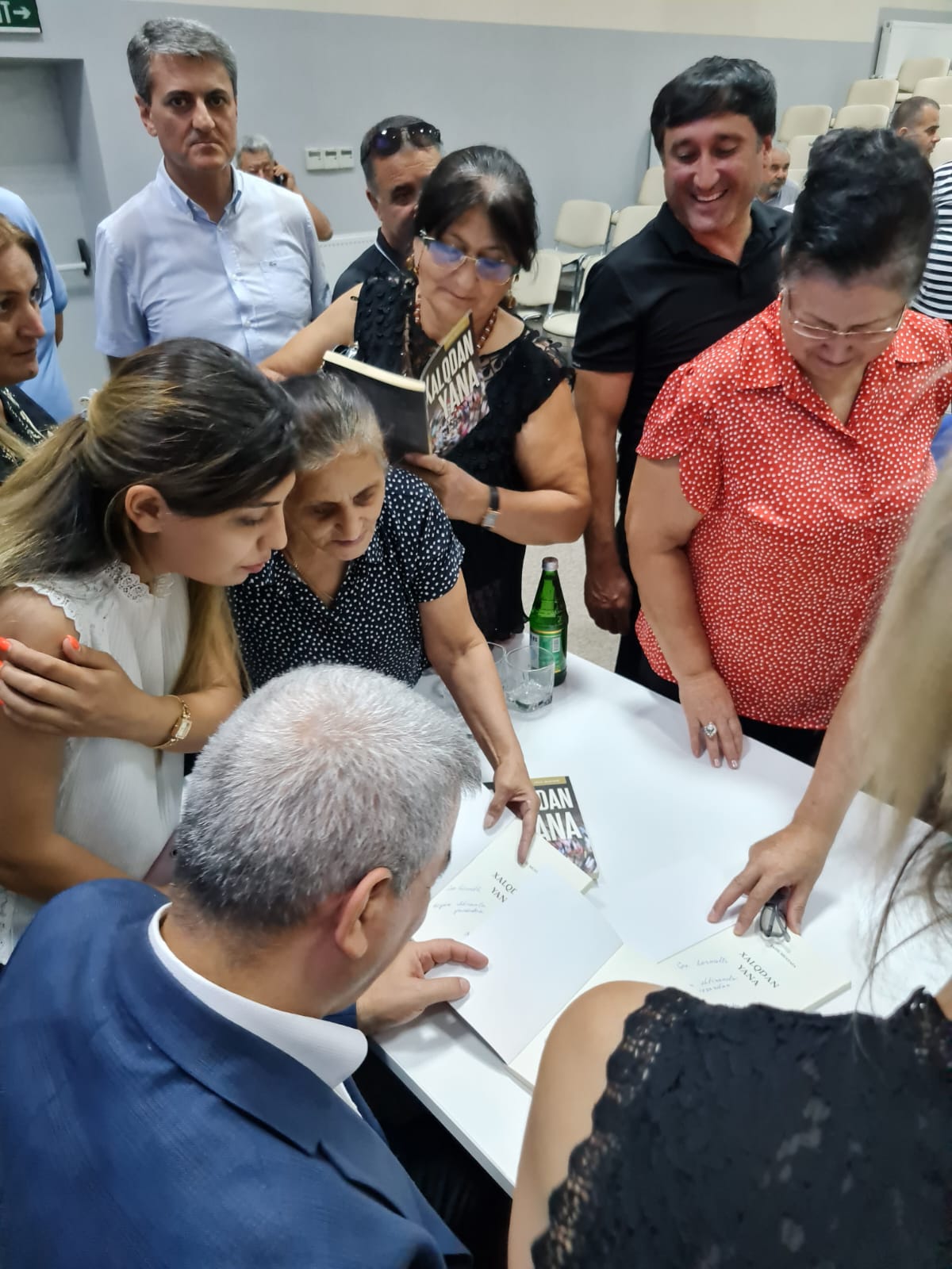 Fazil Mustafadan onuncu möhtəşəm görüş - FOTOLAR