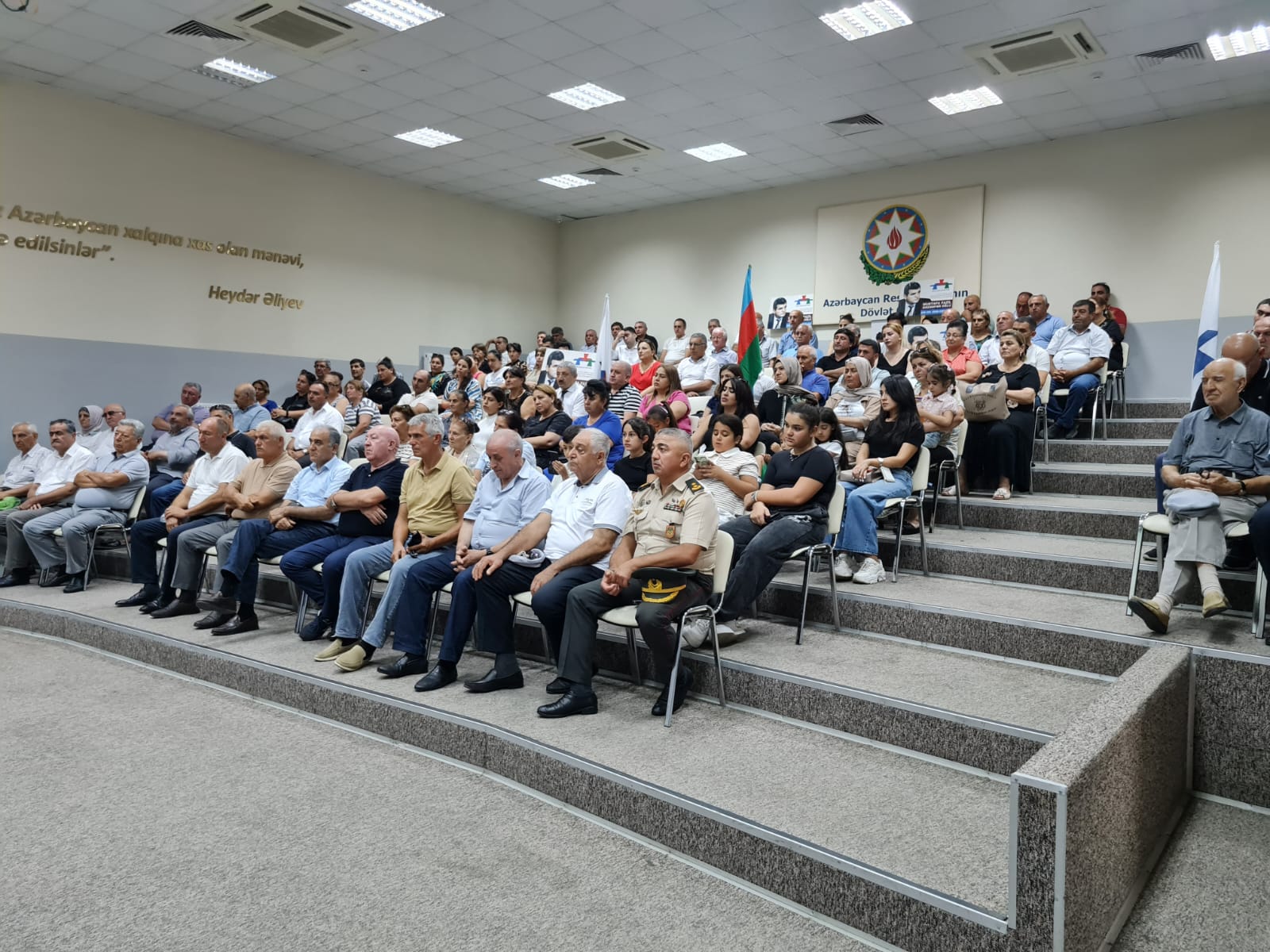 Fazil Mustafadan onuncu möhtəşəm görüş - FOTOLAR