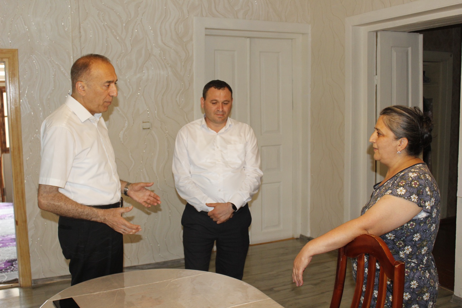 Nizami Səfərov şəhid ailələrini ziyarət etdi - FOTOLAR