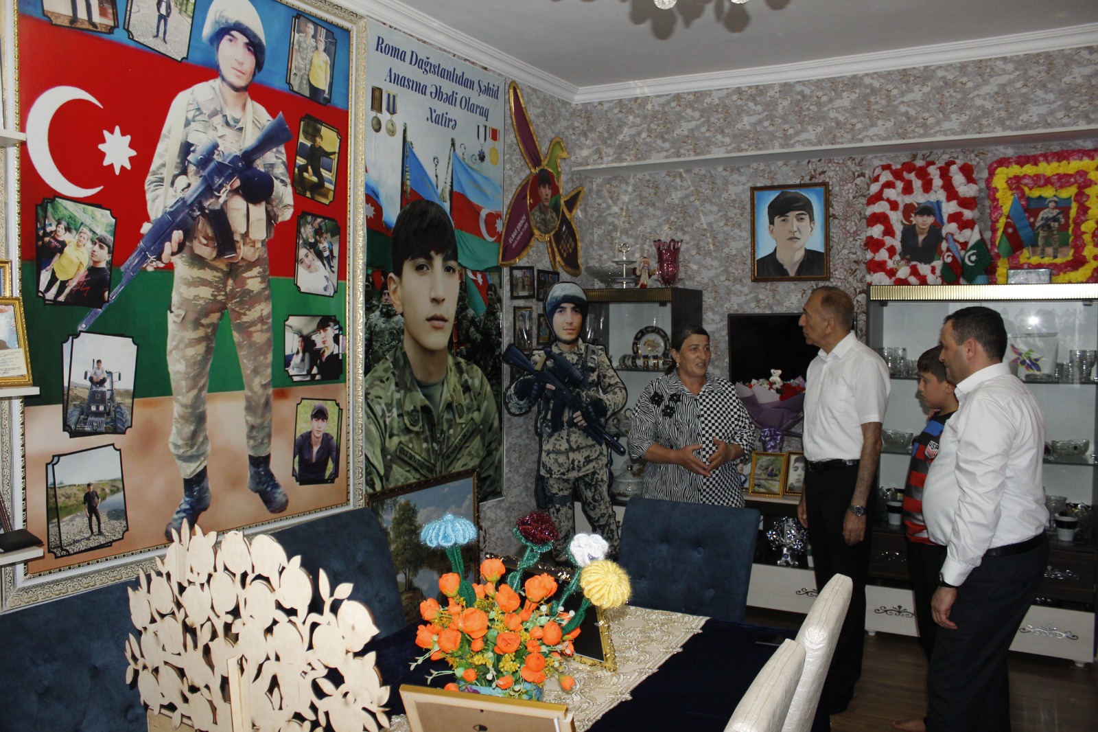 Nizami Səfərov şəhid ailələrini ziyarət etdi - FOTOLAR