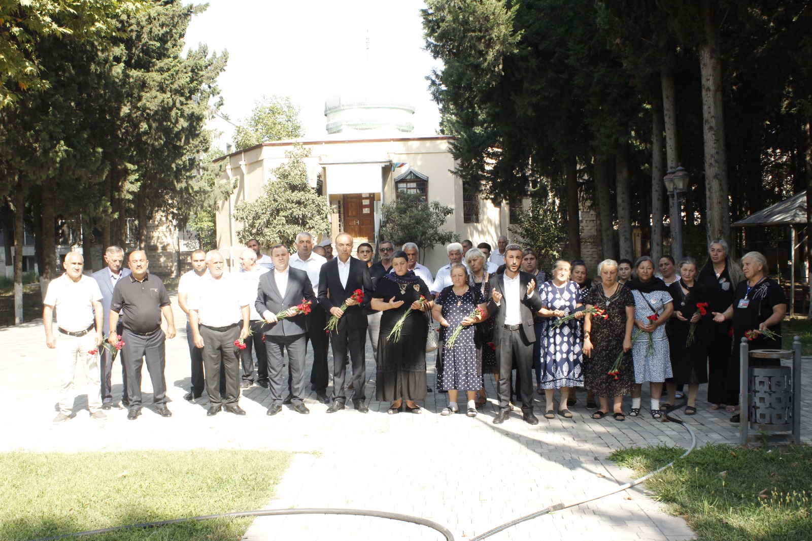 Nizami Səfərov şəhid ailələri və müharibə iştirakçıları ilə görüşdü - FOTOLAR