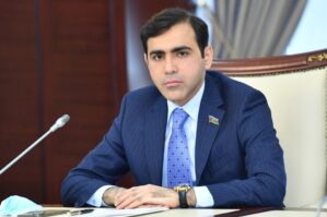 YAP-ın deputatlığa namizədi qaydanı pozub? - FOTO